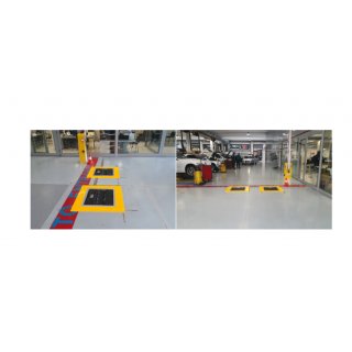 Version für die Annahme , inkl. Auffahrtsrampen, Messplatten (mit Reifenprofilmesssystem), inkl Abfahrrampen,Kabelabdeckungen Bestehend aus: Elektrokasten mit PC für die Verbindung zum Werkstatt-PC Inkl. Auffahrtsrampen, Füllplatten (mit Reifenprofilmesss